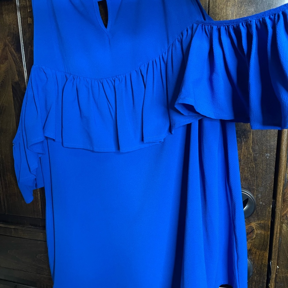 Beautiful in Blue Top - Picture 4 of 7